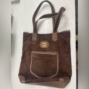 Lovely vintage Gucci Brown Monogram Tote w/Gold-Logo Accent